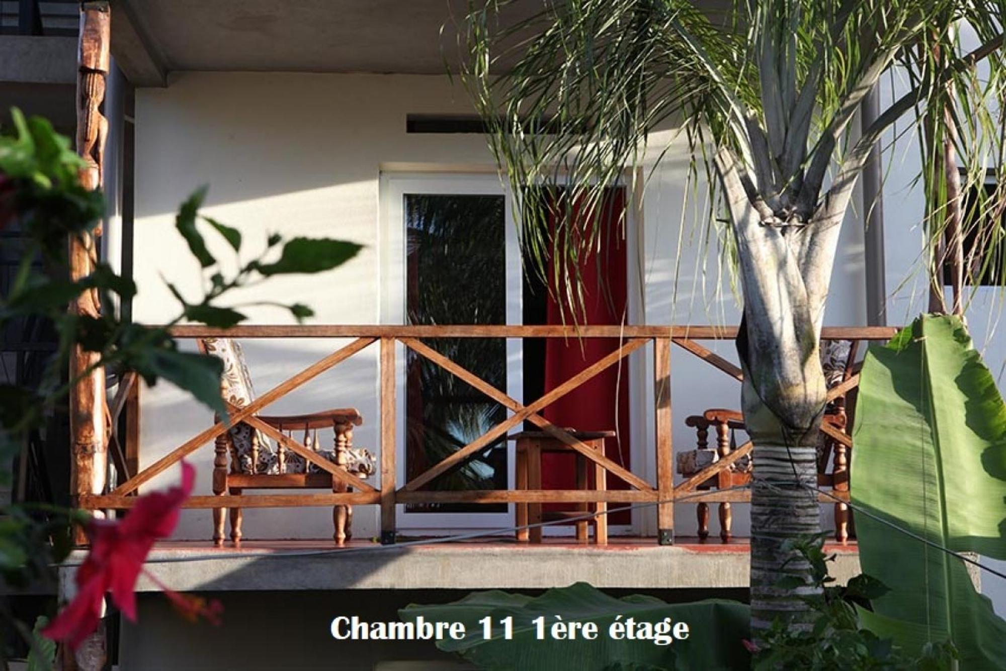 Chez Yolande Hotel Ampangorinana Ngoại thất bức ảnh