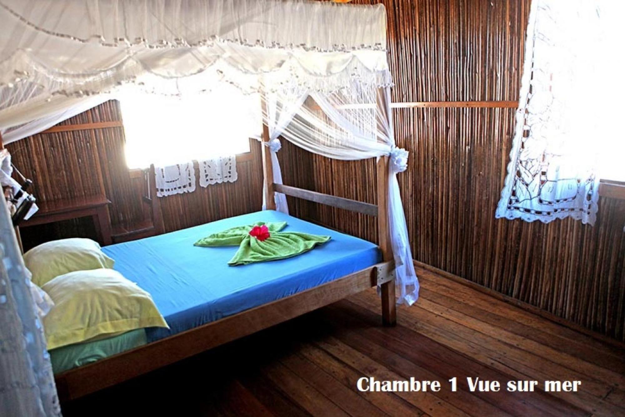 Chez Yolande Hotel Ampangorinana Ngoại thất bức ảnh