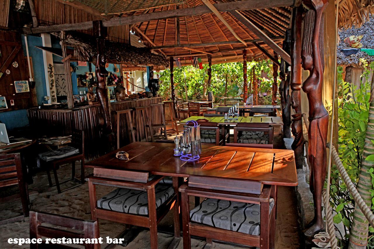 Chez Yolande Hotel Ampangorinana Ngoại thất bức ảnh