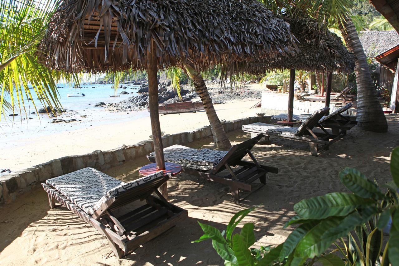 Chez Yolande Hotel Ampangorinana Ngoại thất bức ảnh